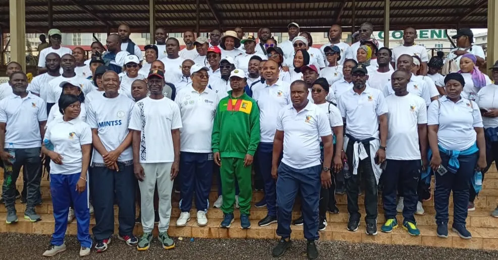 La marche sportive du personnel du MINTP en soutien au travail décent et au dialogue social